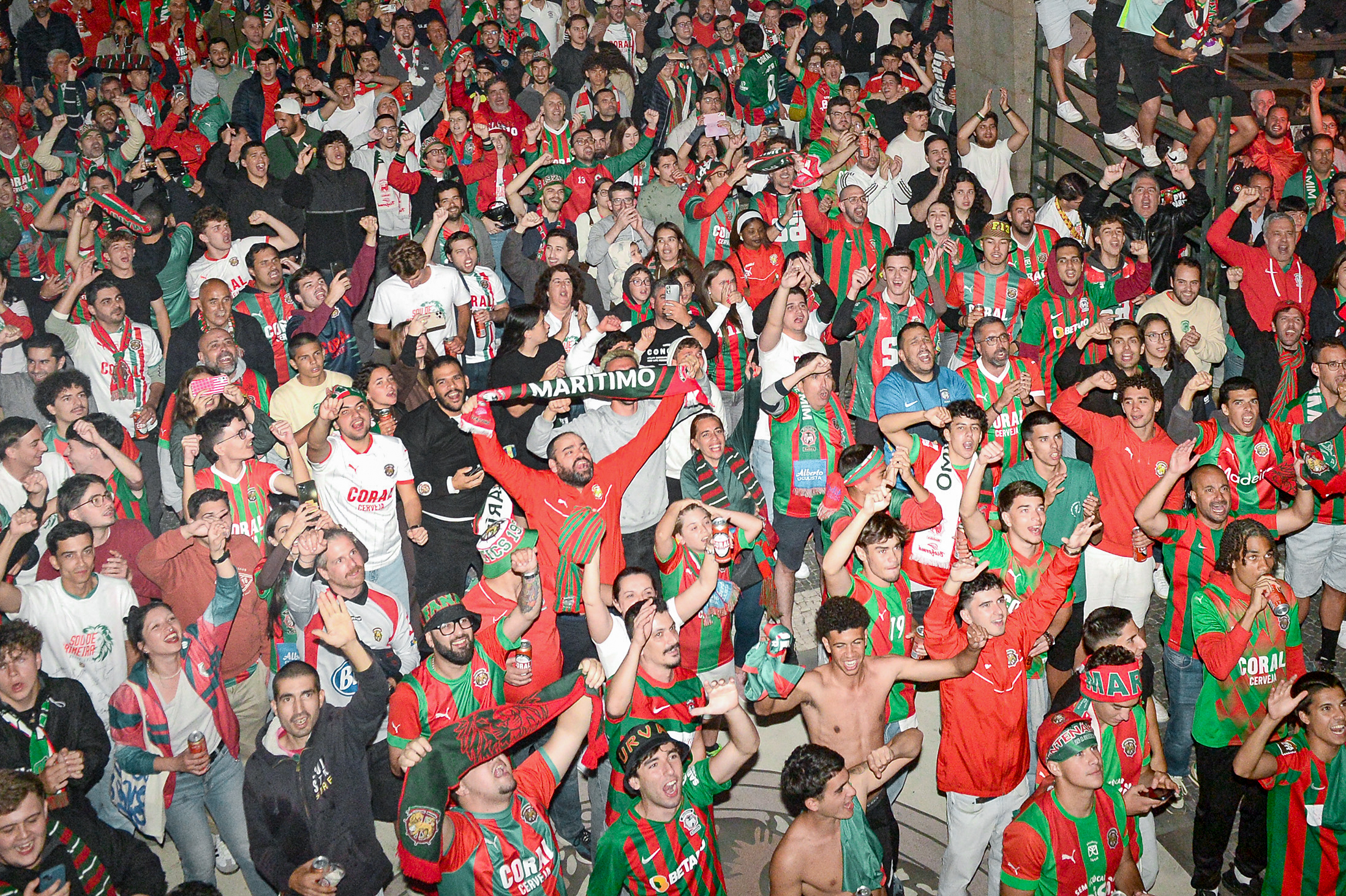 Marítimo garante subida de divisão